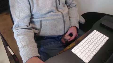 tallguy4unow online show from January 2026 07:30:01 PM