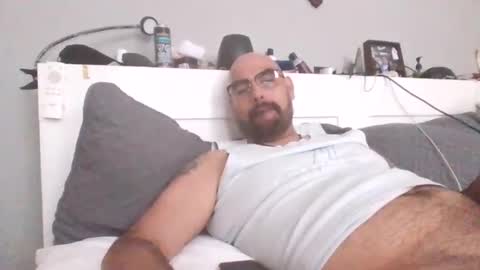 Snapshot of talllatino310 chatting on June 2026 09:42:01 PM talllatino310 online show from June 2026 09:42:01 PM