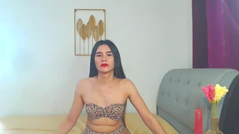 Snapshot of talyanarosa chatting on March 2025 06:03:01 AM Talyana online show from March 2025 06:03:01 AM