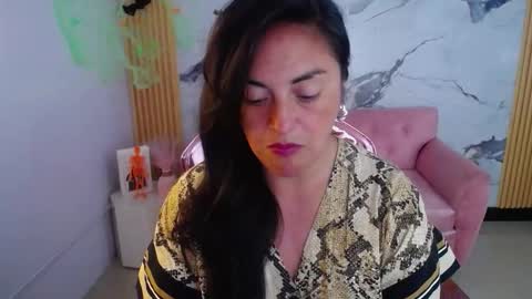 Snapshot of tamara_ch1 chatting on October 2025 03:06:01 AM tamara_ch1 online show from October 2025 03:06:01 AM