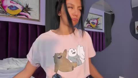 Snapshot of tamaraakins chatting on January 2025 06:41:02 PM Tamy online show from January 2025 06:41:02 PM
