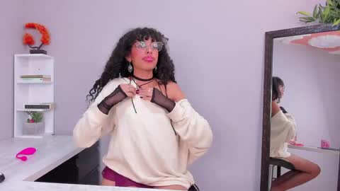 Snapshot of tamia_25 chatting on April 2026 01:28:02 PM TAMI online show from April 2026 01:28:02 PM
