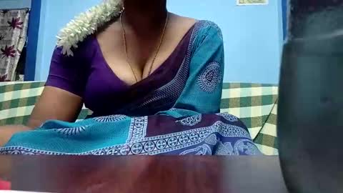 Snapshot of tamilmadhi520 chatting on May 2026 06:09:01 PM tamilmadhi520 online show from May 2026 06:09:01 PM