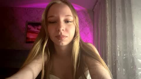 Snapshot of tammiglembocki chatting on May 2026 07:40:02 PM Jenny online show from May 2026 07:40:02 PM