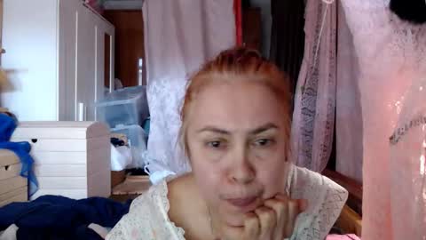 Milena online show from April 2026 05:35:02 AM