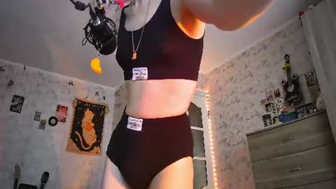 Milena Kuprianova online show from June 2026 08:34:01 AM