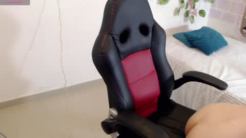 Tania  online show from January 2025 08:37:02 PM