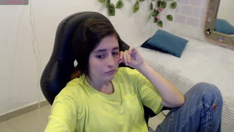 Tania  online show from January 2025 04:37:02 PM