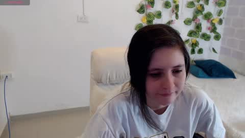 Tania  online show from October 2025 03:54:02 PM