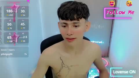 Snapshot of tanjiro_cute chatting on January 2025 11:06:01 AM Andres online show from January 2025 11:06:01 AM