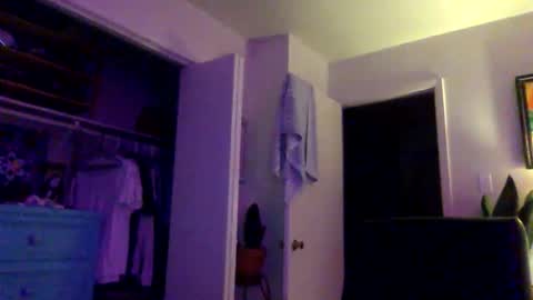 Dr. Love online show from October 2025 12:24:02 AM