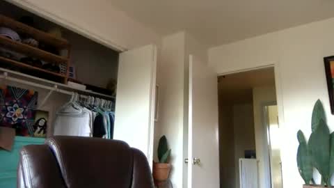 Dr. Love online show from February 2026 04:38:02 PM