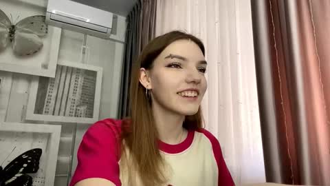 Mia online show from March 2026 09:22:01 AM