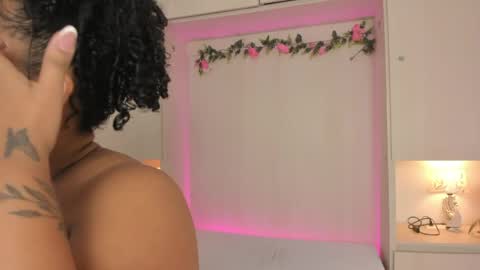  T A R A  online show from April 2026 04:21:02 AM