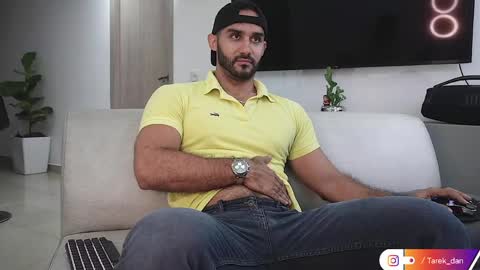 Snapshot of tarek_dan chatting on April 2026 02:10:01 PM Tarek online show from April 2026 02:10:01 PM