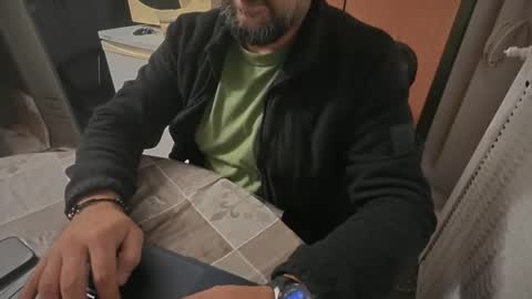 tarkan198 online show from October 2025 07:04:02 PM