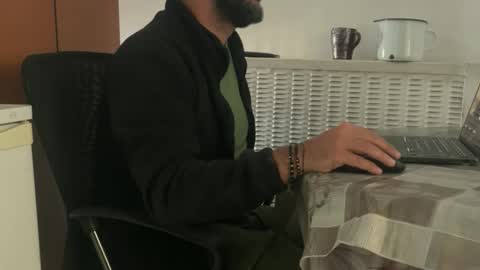 tarkan198 online show from November 2025 09:00:02 AM