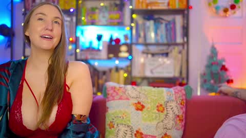 Vivian  Clark online show from December 2024 01:57:02 PM