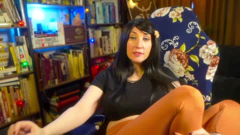 Vivian  Clark online show from October 2025 02:58:02 PM