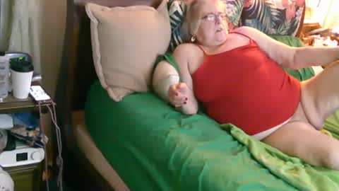 Snapshot of taskmaster24 chatting on December 2024 11:17:01 PM SUGAR SPICE online show from December 2024 11:17:01 PM