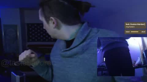 Snapshot of tasteflavored_femboy chatting on February 2025 10:48:02 PM Taste online show from February 2025 10:48:02 PM