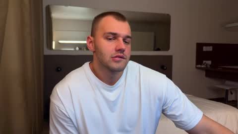 Snapshot of tasty_justin chatting on September 2025 06:53:01 PM My shows 2100500 UTC3 online show from September 2025 06:53:01 PM