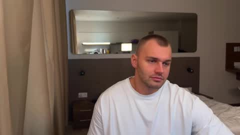 Snapshot of tasty_justin chatting on September 2025 05:56:01 AM My shows 2100500 UTC3 online show from September 2025 05:56:01 AM