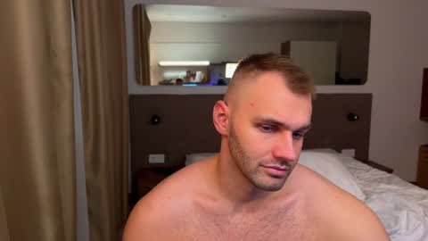 Snapshot of tasty_justin chatting on November 2025 07:34:02 PM My shows 2100500 UTC3 online show from November 2025 07:34:02 PM