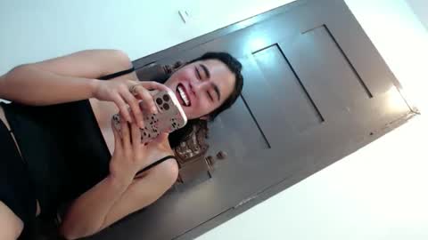 Vannesa online show from September 2025 08:46:01 PM