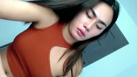 Vannesa online show from October 2025 07:13:01 PM