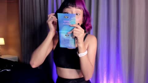 Snapshot of tati_cardenas chatting on March 2025 06:27:01 AM AME online show from March 2025 06:27:01 AM