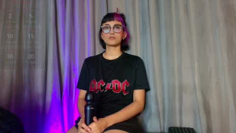 Snapshot of tati_cardenas chatting on March 2025 07:03:01 AM AME online show from March 2025 07:03:01 AM