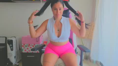 Snapshot of tatiana2224 chatting on June 2026 08:35:02 AM tatiana2224 online show from June 2026 08:35:02 AM