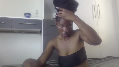 Snapshot of tatiana_254 chatting on October 2025 12:15:01 PM tatiana_254 online show from October 2025 12:15:01 PM