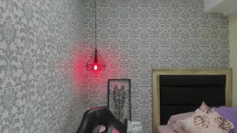 T A T I  online show from February 2025 03:28:02 PM