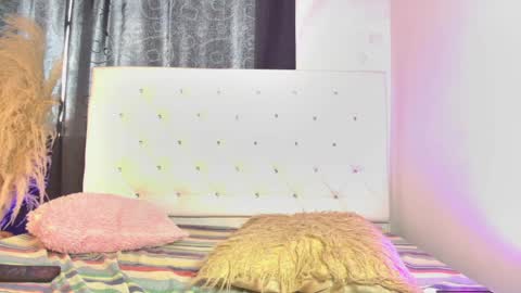 tatix online show from April 2026 06:01:01 PM