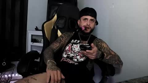 Snapshot of tatted_daddy69 chatting on December 2025 03:47:02 AM tatted_daddy69 online show from December 2025 03:47:02 AM