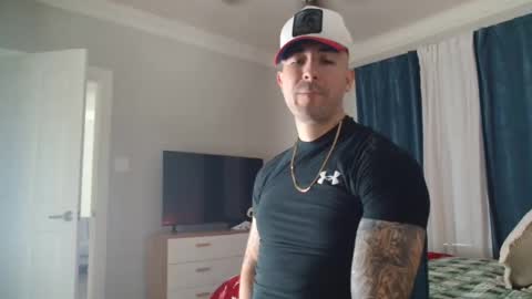 tattedlatino1 online show from December 2024 07:00:01 PM