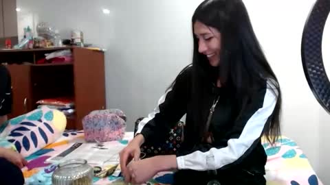 Snapshot of tatto_smoke_couple chatting on December 2025 04:31:02 AM tatto_smoke_couple online show from December 2025 04:31:02 AM