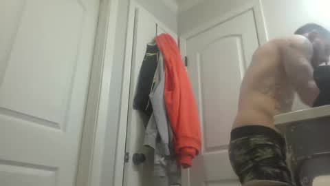 Snapshot of tattoo3333 chatting on March 2025 01:04:01 AM tattoo3333 online show from March 2025 01:04:01 AM