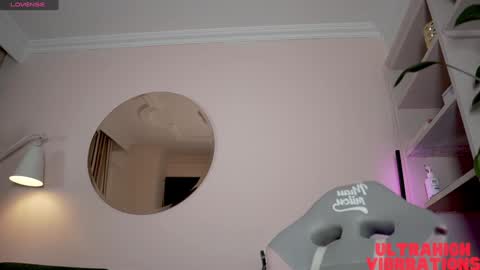 Nathalie Hardy  online show from March 2025 12:43:01 AM