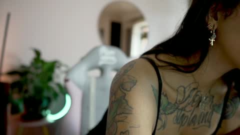 Nathalie Hardy  online show from October 2025 02:58:02 PM