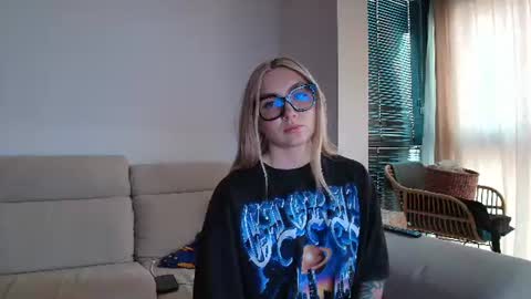 Snapshot of tattoobbgirl chatting on June 2026 07:03:02 PM tattoobbgirl online show from June 2026 07:03:02 PM