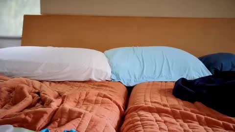 tattooed love boy online show from September 2025 04:56:02 PM