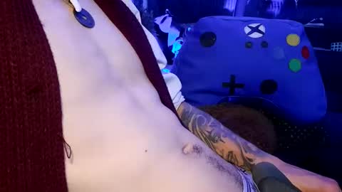 Snapshot of tattooman777 chatting on October 2025 08:56:01 AM Jean pool online show from October 2025 08:56:01 AM