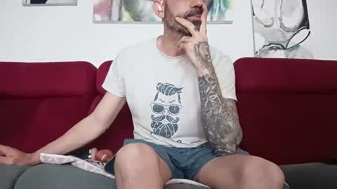 Snapshot of tatuadorhotxxx chatting on May 2026 01:57:01 AM Tatuado20cm online show from May 2026 01:57:01 AM