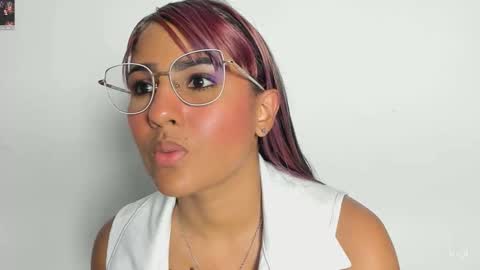 Tatiana Gomez online show from February 2026 07:08:01 AM