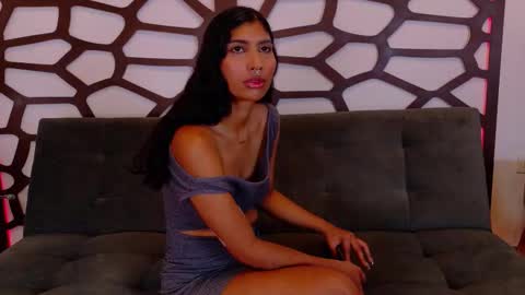 Taty Miller online show from February 2026 07:04:01 PM