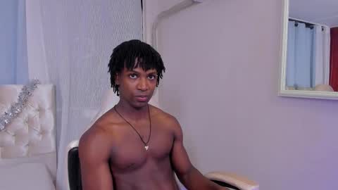 tau_montes online show from December 2025 04:40:02 AM