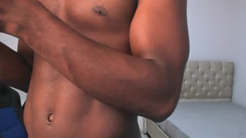 tau_montes online show from July 2026 02:05:17 AM